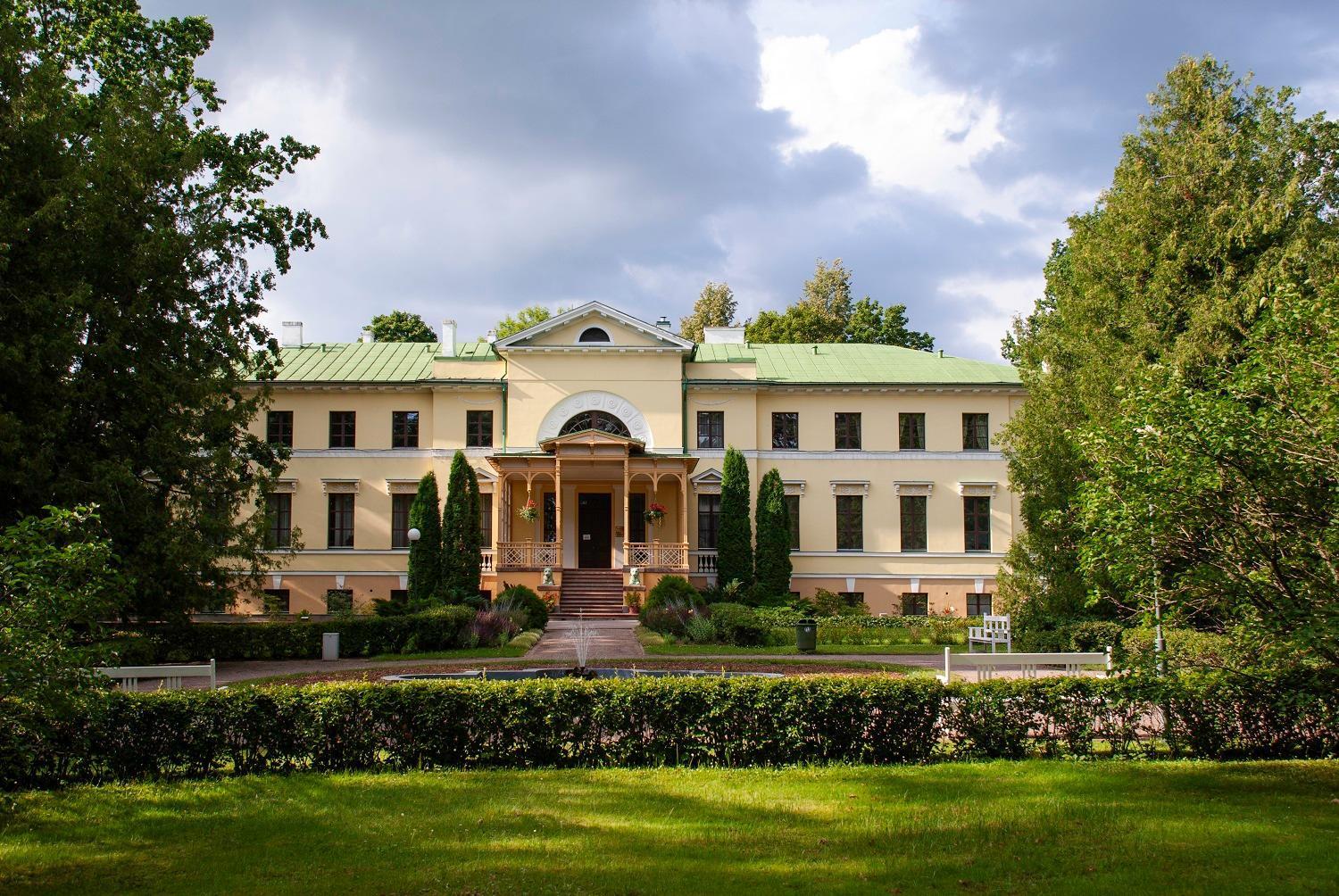 Nauksenu Muiza Hotel Naukseni Luaran gambar