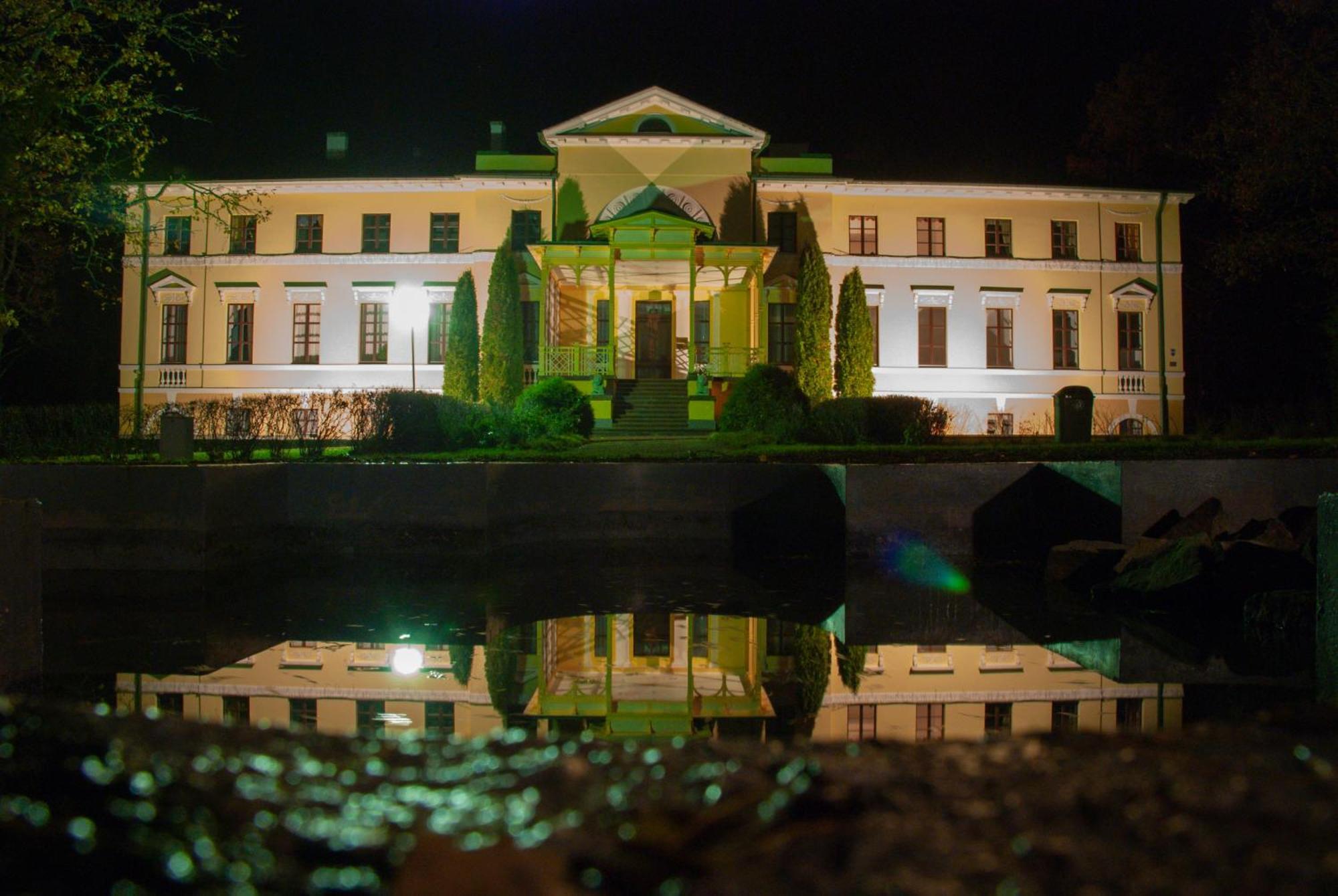 Nauksenu Muiza Hotel Naukseni Luaran gambar
